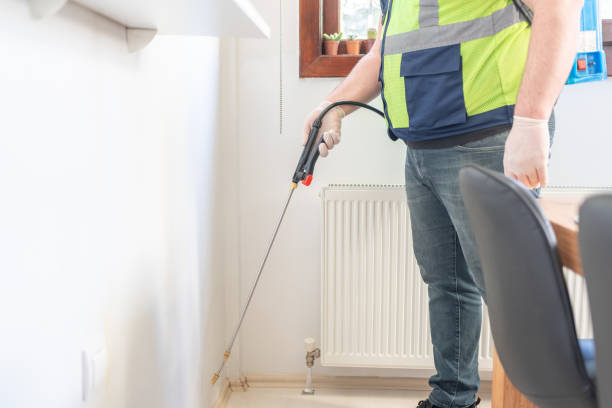 Best Exterminator Services  in Flint, MI